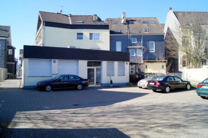 Foto: Parkplatz (hinterer Eingang zur Passage 44 / Podologische Praxis)